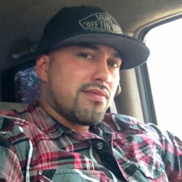 Meet your Posher, Noe - Picture 1 of 1